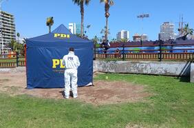 Cadáver aparece decapitado y con más de 70 puñaladas en playa de Iquique