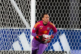 El Lyon de Christiane Endler se alista para enfrentar las semifinales de la Champions League