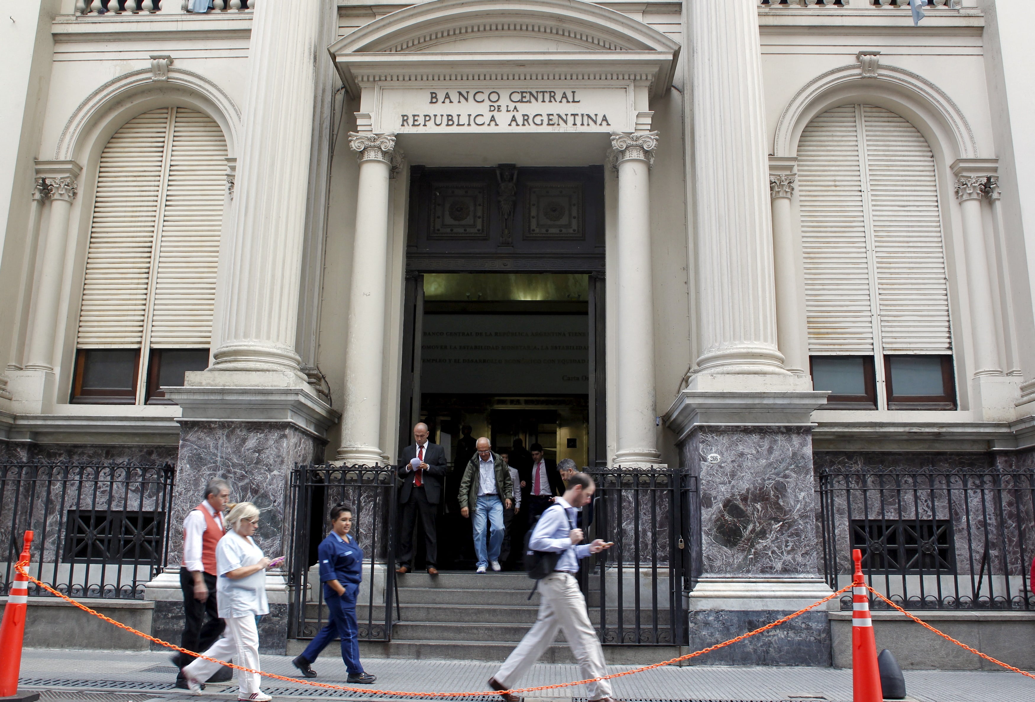 Milei anuncia profundos cambios al Banco Central y un “grillete fiscal” con una regla estricta para evitar déficits