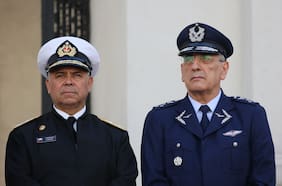 Sin plata para sueldos: Armada y FACH también se suman a los lamentos por recortes presupuestarios
