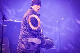 The Cult cierra la noche anglo con insólito final: se fueron con una sola Gaviota y su cantante no quiso recibir el premio