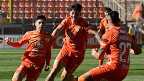 Cobreloa se queda con la final anticipada de la B: vence a un traspapelado Wanderers que jugó todo el segundo tiempo con 9