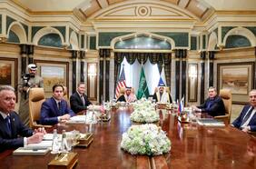 Estadounidenses y rusos han mantenido conversaciones paralelas sobre Ucrania en Suiza