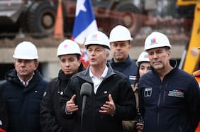 Kast advierte que habrá “situaciones graves y críticas” por sistema frontal y llama a evitar zonas de riesgo