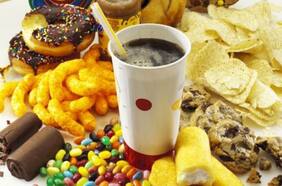¿Qué le pasaría al cuerpo si consume comida chatarra por dos semanas?