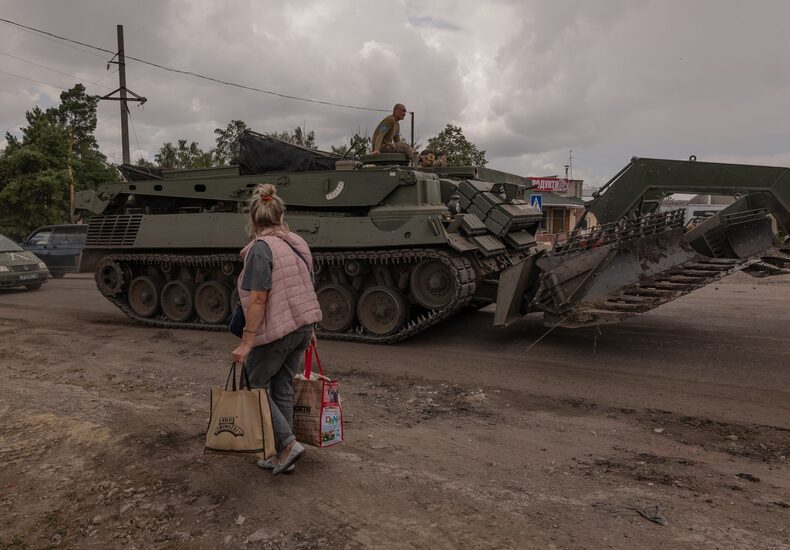 Ukraine surrounds Russian troops in Kursk, engages in long battle