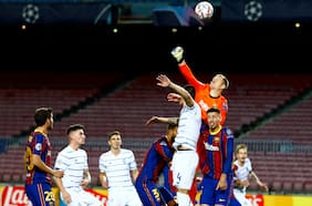 Un Barça lejos del brillo se ampara en Ter Stegen para ganar