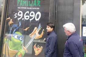 Por Ley de Etiquetados: Seremi de Salud RM anuncia sumario sanitario a local de cadena de comida rápida