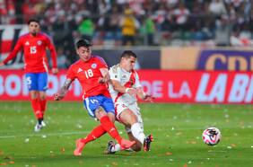 Un empate que no sirve de nada: la Roja queda en cero ante Perú por la falta de gol y de ambición