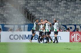 Cruzeiro vence con remontada a Palestino y lo relega a los playoffs de la Copa Sudamericana