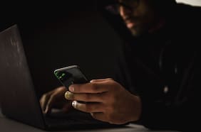 Aumentan las apps que entregan créditos instantáneos y extorsionan a usuarios tras sustraer información privada del celular