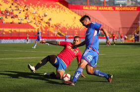 Primer paso aprobado: la era de Gustavo Álvarez en la U arranca goleando a Unión Española