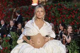 Sienna Miller se defiende de las críticas por su embarazo a los 41 y tener una pareja 14 años menor