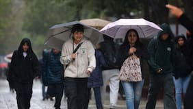 Cuándo comienza la lluvia en Santiago y cómo se desenvolverá la seguidilla de sistemas frontales