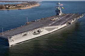 El portaaviones estadounidense más grande y poderoso llega al Caribe cerca de Venezuela