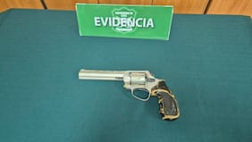 Carabineros detiene a seis sujetos por robo de vehículo en Ñuñoa