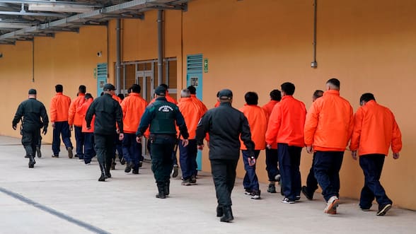 Corte de Iquique le da la razón a Gendarmería y revoca decisión que bloqueó el traslado del clan Chen a cárcel La Laguna