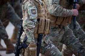 El batallón de exuniformados que se instaló en la administración Kast