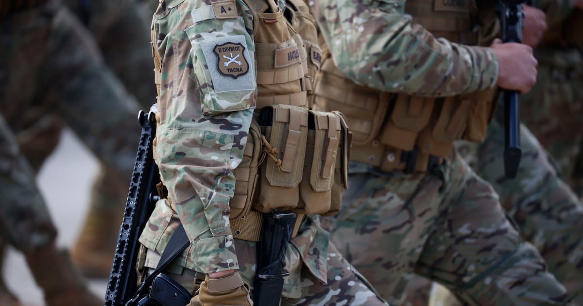 Kast Llena el Gobierno con Exmilitares y Expolicías: ¿Riesgo para el Control Civil?