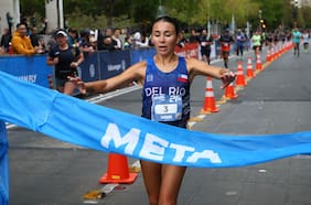 La chilena Paulina Saavedra gana el primer Santiago 21k de 2025