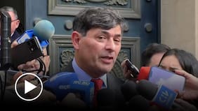 Tras cita con Quiroz, Parisi se abre a retomar acuerdo del PDG con el gobierno por megarreforma