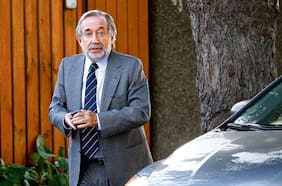 Las luchas de poder en la derecha de Novoa, el “general” de los coroneles UDI