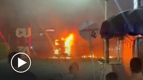 Atentado con carro bomba deja 10 policías heridos en Cúcuta: así fue el momento de la explosión