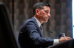 Renuncia el secretario de Seguridad Interior de EE.UU. en medio de preocupación por “protestas armadas”