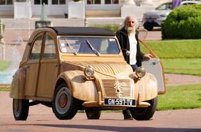 Subasta de la citroneta de madera bate récord y pagan 224 mil dólares