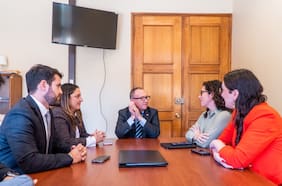 Megarreforma: Frente Amplio anuncia reunión con el gobierno el lunes en La Moneda