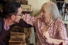 La obligaron a darlo en adopción: la historia del hombre que encontró a su madre después de 58 años