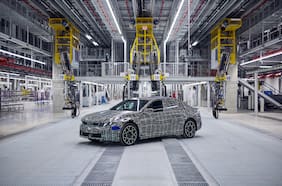 BMW acelera la cuenta regresiva del nuevo i3