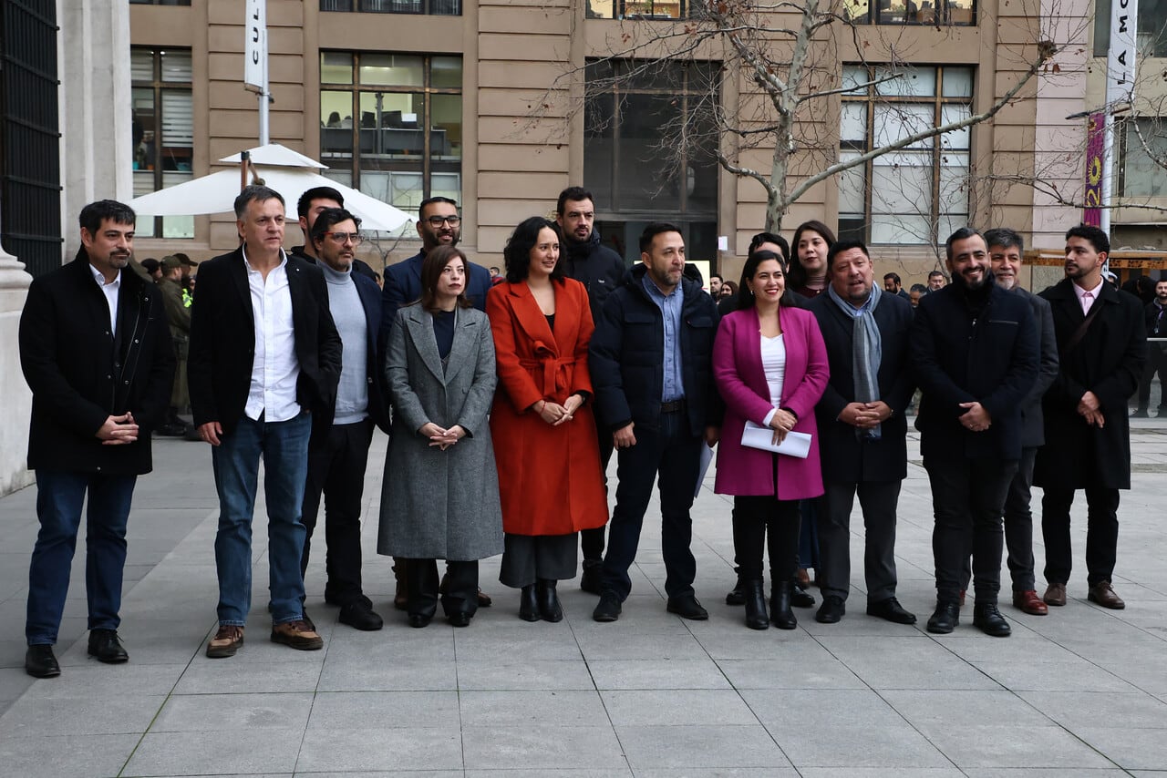 Alcaldes de oposición hacen llegar carta a Kast en rechazo del mecanismo de compensación contemplado en la megarreforma