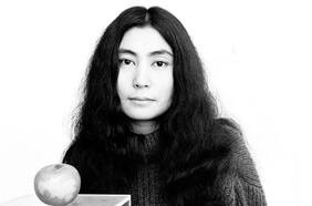 De los clavos a un barco: Yoko Ono es eterna