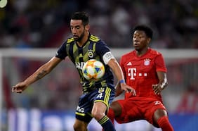 Mauricio Isla llega a España con las opciones del Betis y el Valencia sobre la mesa