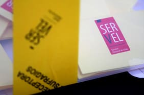 Son las 18.00 horas: se inicia el cierre de mesas de la primera jornada de las elecciones municipales y regionales