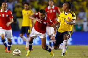 “Entrenas un día y bajas un kilo y medio”: cómo es jugar en Barranquilla, el infierno en que Colombia recibirá a Chile