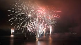 Así se vivieron los shows de fuegos artificiales con que Viña del Mar y Valparaíso recibieron el 2026
