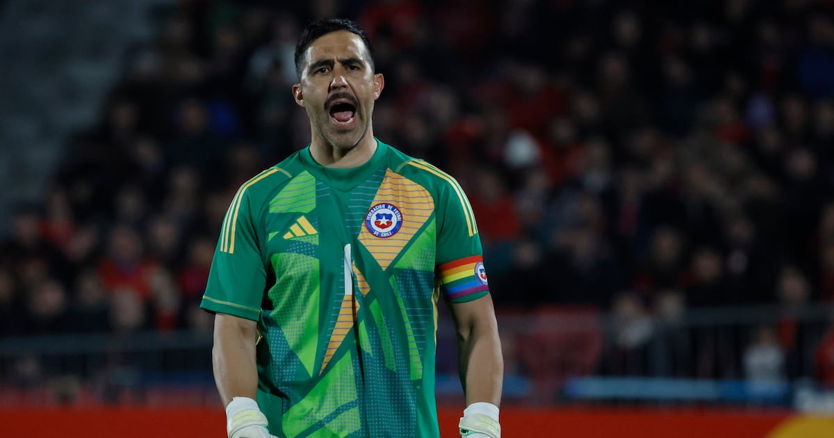 La potente reflexión de Claudio Bravo en medio de la crisis de la Roja: “El talento sin carácter no gana batallas”