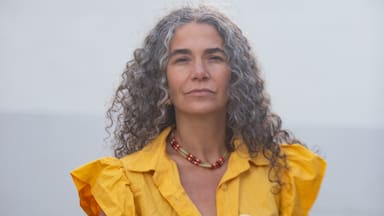 Natalia Contesse: tras las huellas de la Violeta