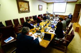 Desde “se hace cargo de los elementos centrales” hasta “no aborda la deuda pública”: senadores y empresarios reaccionan a Ley de Presupuesto 2022