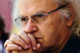 Eduardo Carrasco, director de Quilapayún: “De puro picado fui a votar por Boric y después me gustó haberlo hecho”