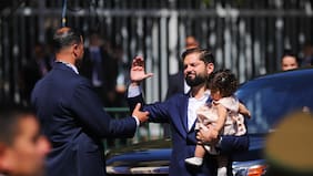 Nuevo hogar, nueva oficina, pero asesores conocidos: los primeros días de Boric fuera del poder