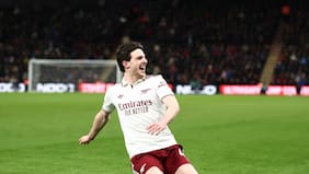 Gracias a un inspirado Declan Rice: Arsenal aguanta un triunfo clave ante Bournemouth y estira su ventaja en la cima