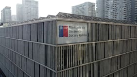 Decreto de Hacienda resuelve recorte de $32.721 millones en Desarrollo Social y golpea a programas de niñez, pueblos indígenas y juventud