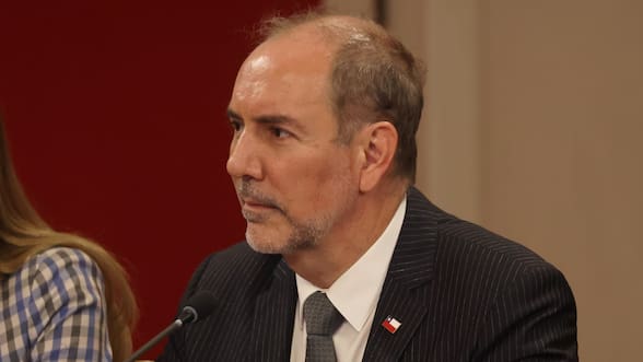 De Grange enfría urgencia del tren Santiago-Valparaíso y advierte que “faltaba mucho” para iniciar obras