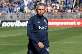 Esquemas flexibles, amistosos programados y refuerzos: así será la U de Gustavo Álvarez