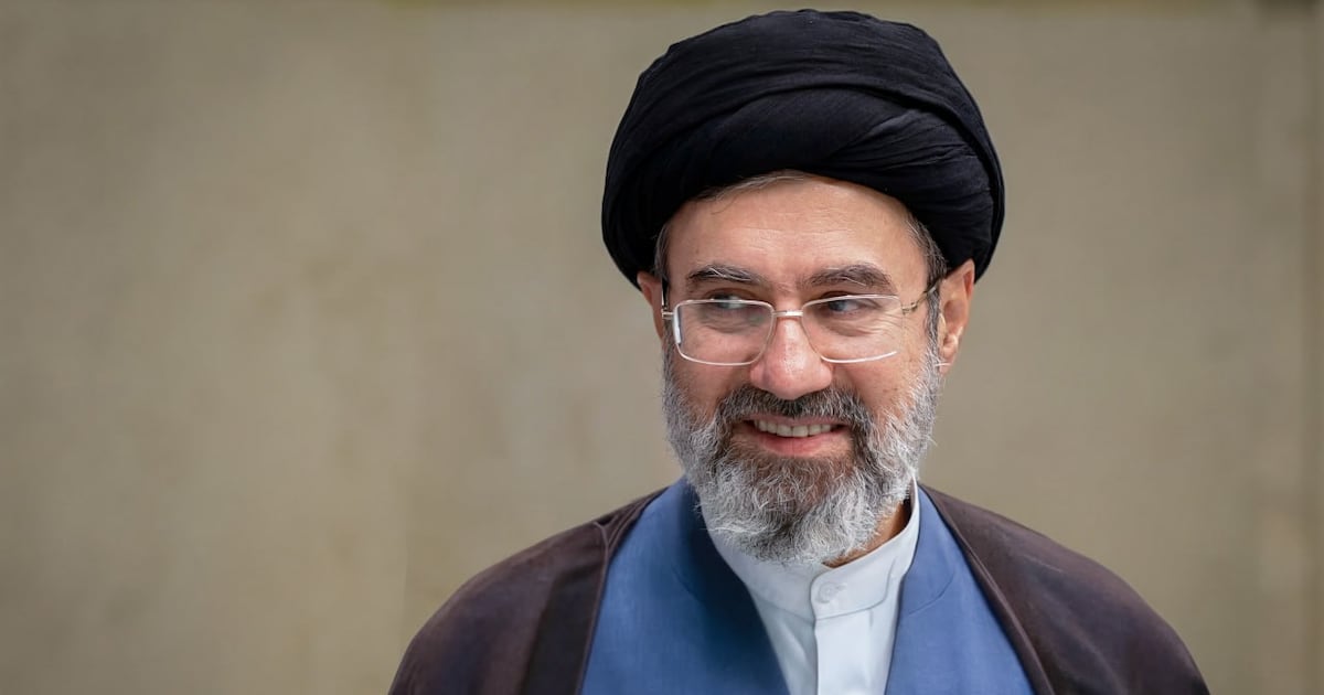 Líder iraní afirma no buscar guerra pese a llamado a la venganza