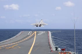 China asegura que ha “expulsado” a un destructor militar de EEUU tras una incursión “ilegal”