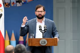 Columna de Daniel Matamala: El empedrado (Respuesta a Matías Meza-Lopehandía)